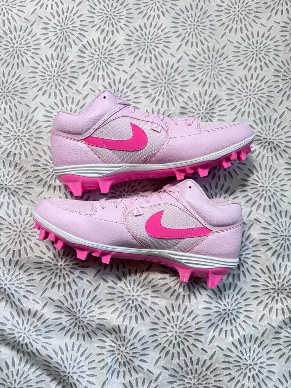 Jordan Stadium 90 Low TD Football Cleats Pink HQ0210-600 Men’s 13